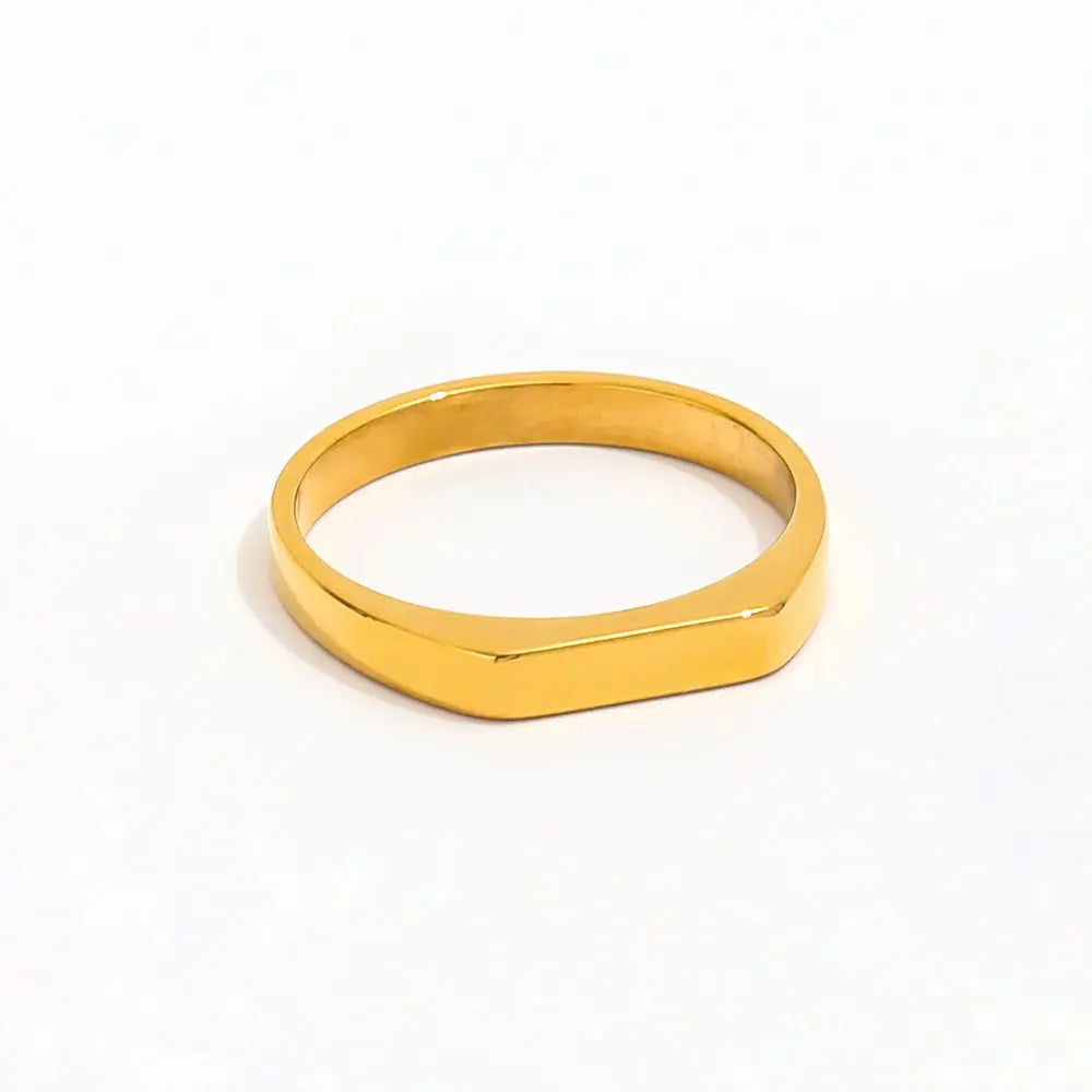 Fenny 18K Gold Plated Non Tarnish Simple Fashion D-shaped Ring Designer for Women Stainless Steel Wholesale Jewelry
