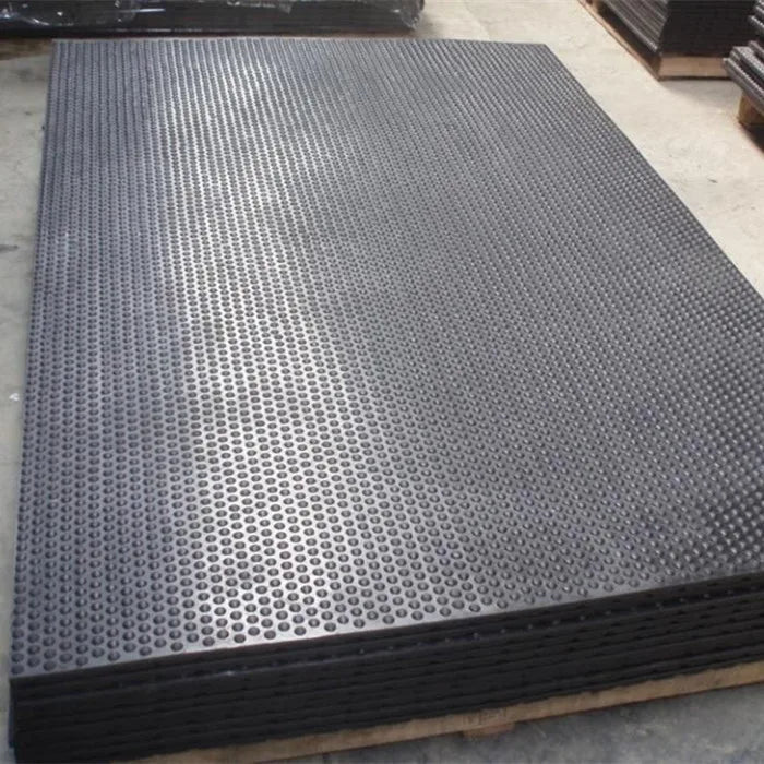China Manufacturer Nice Quality 17mm Black Horse Stall Equipment Rubber Paving Mat