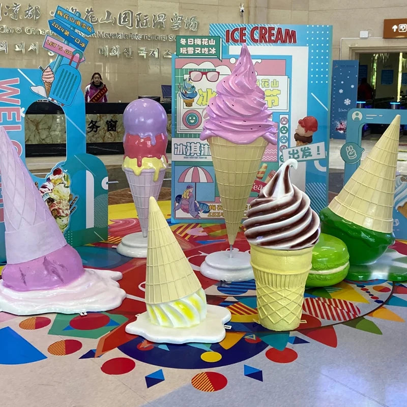 Giant Ice Cream Cone Display Statue Customized Candy Store Decoration Props for Sale