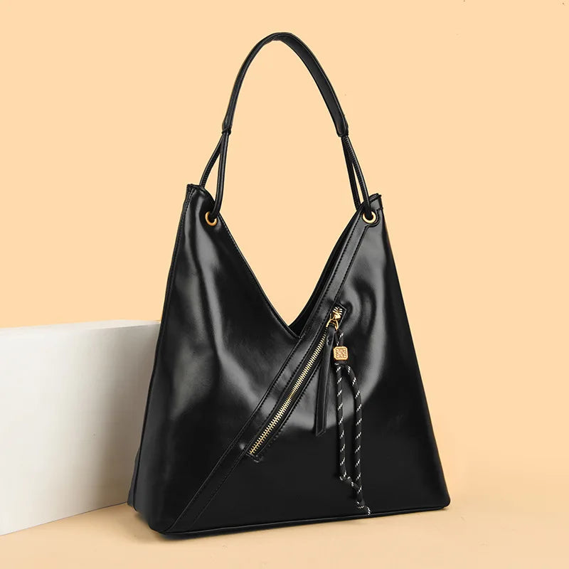 2025 High-End LadyFashion Pu Leather Retro Popular All-Match Shoulder Bag Lazy Underarm Tote Bag Chains Pearl for Women/
