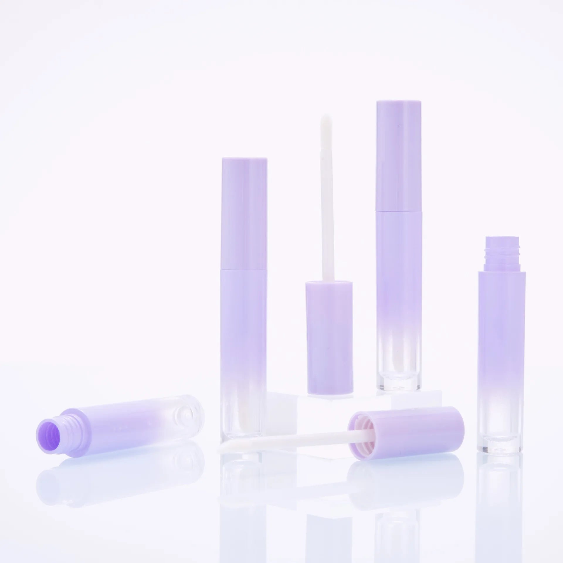 Yueshunxing 5ml Low MOQ Gradient Purple Round Purple Lid Transparent Bottle Empty Lip Gloss Tube With Brush