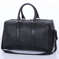 Custom Men's Duffle Bag with Large Capacity Waterproof PU Material Zipper Closure Fashionable Style for Weekend Travel
