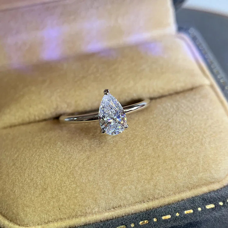 Luxury 925 Sterling Silver Women's Engagement Wedding Finger Rings Simple Pure Water Drop Shaped Shiny Diamond Parties Trendy