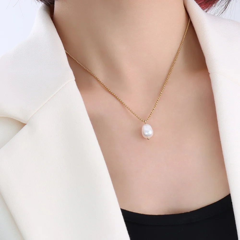 New Simple Vintage Women Fashion Jewelry Gold Plated Stainless Steel Natural Freshwater Pearl Necklace