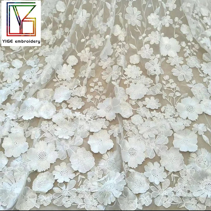 Hot Sale Pretty 3d Flower Applique Tulle Women Fabric Wedding Luxury White Bridal Dress Embroidery Lace Fabric