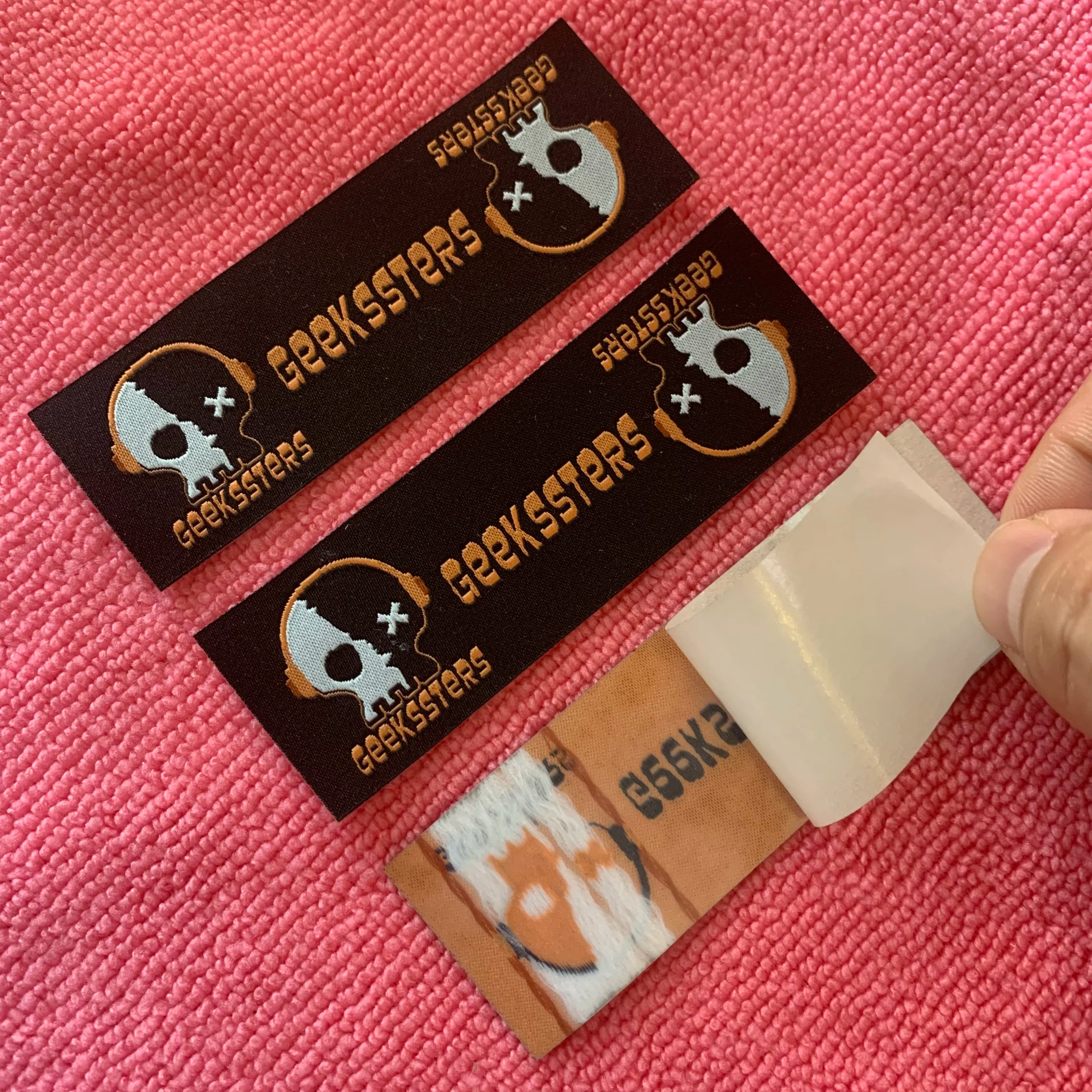 Strongly Glue Backing Heat Press Fabric Woven Labeldurable Iron on Clothing Tags for Collar