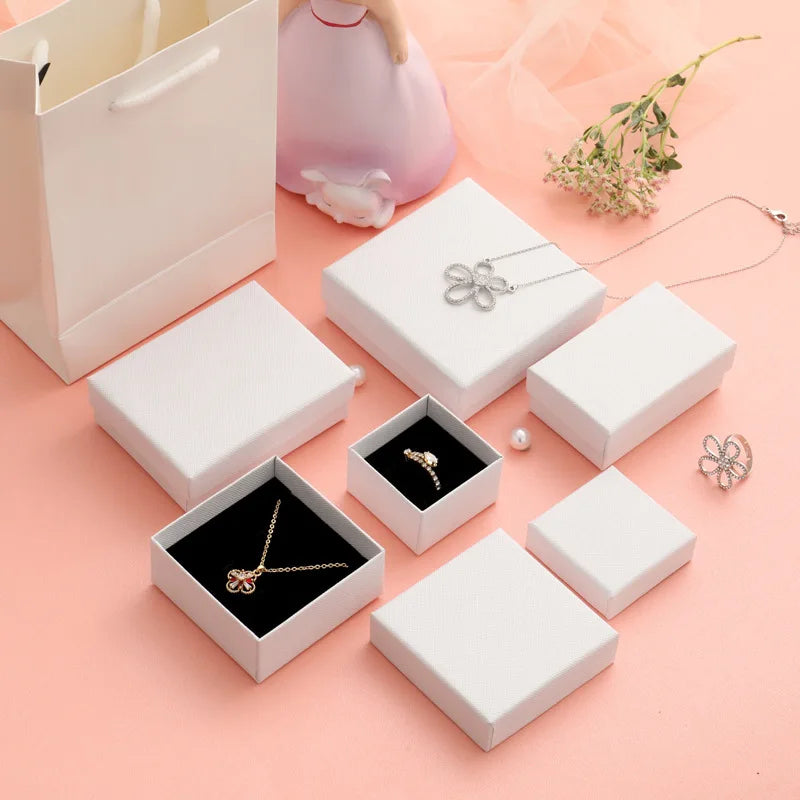 Luxury Small Gold Metallic Cardboard Jewelry Box Wood Lining Custom Logo High Quality Rings Necklaces Bracelets Earrings Lateen