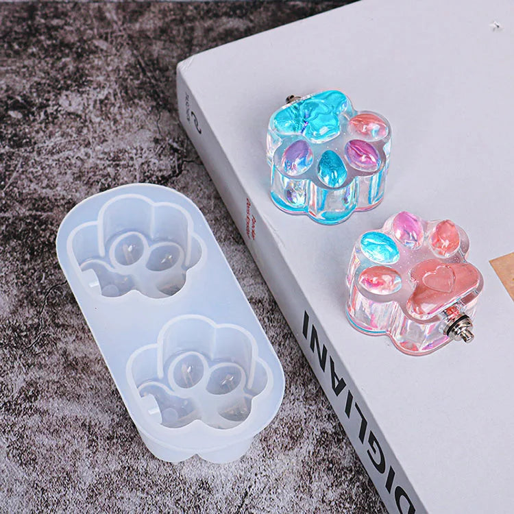 YS DIY Creative Love Cat Paw Light Bulb Silicone Mould Handmade BPA-Free Keychain Mold Crafts Family Decoration Candle Tools