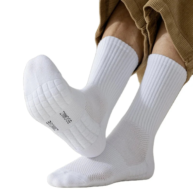 Wholesale Autumn Casual Mens Crew Letter Anti-Slip Socks Custom Logo Bamboo Cotton Mesh Breathable Sweat-Absorbent