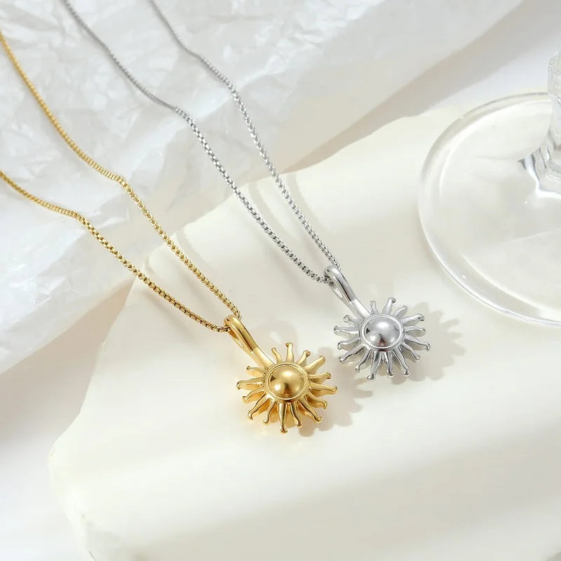 Waterproof 18k Gold Plated Stainless Steel Choker Necklace Fashion Sun Pendant Necklace for Women Collier En Acier Inoxydable