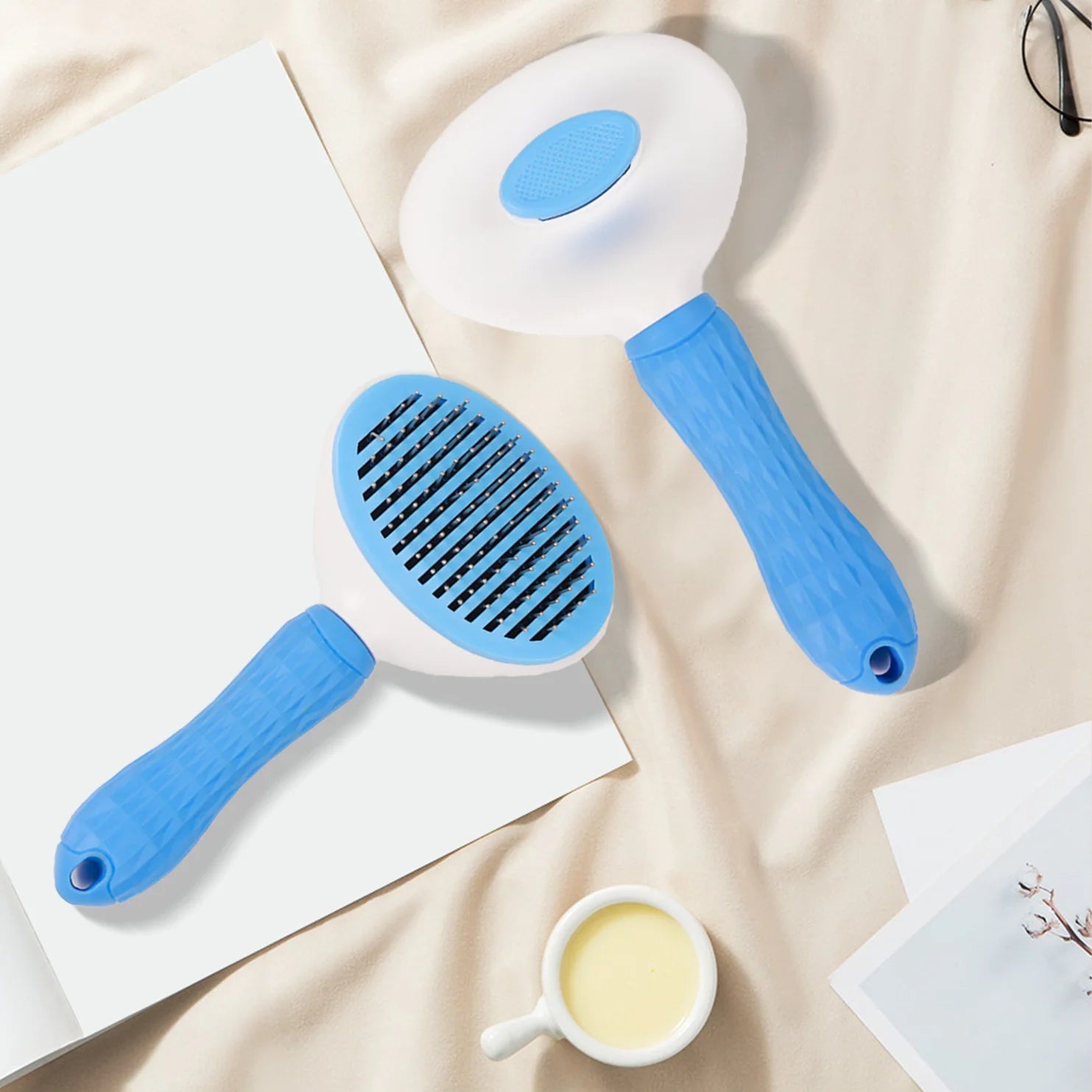 Pet Hair Flea Comb Stainless Pin Dog Cat Corner Scartcher Self Cleaning Curved Pet Brush Hair Remover Brush