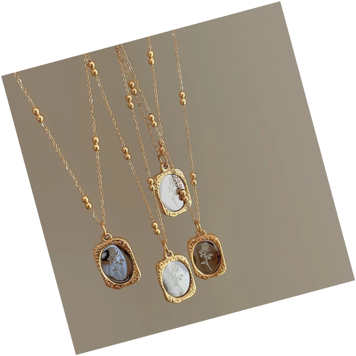 DAIHE New 18K Gold Plated Floral Bead Chain Necklace Stainless Steel Square Rose Flower Pendant Necklace Women Jewelry