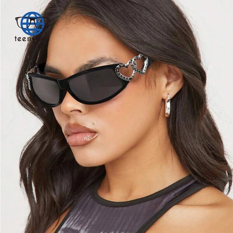 Teenyoun Wholesale Outdoor Retro Vintage Square Small Frame Metal Heart Shape Popularity Y2K Sunglasses Personality Custom Logo MegaBDM