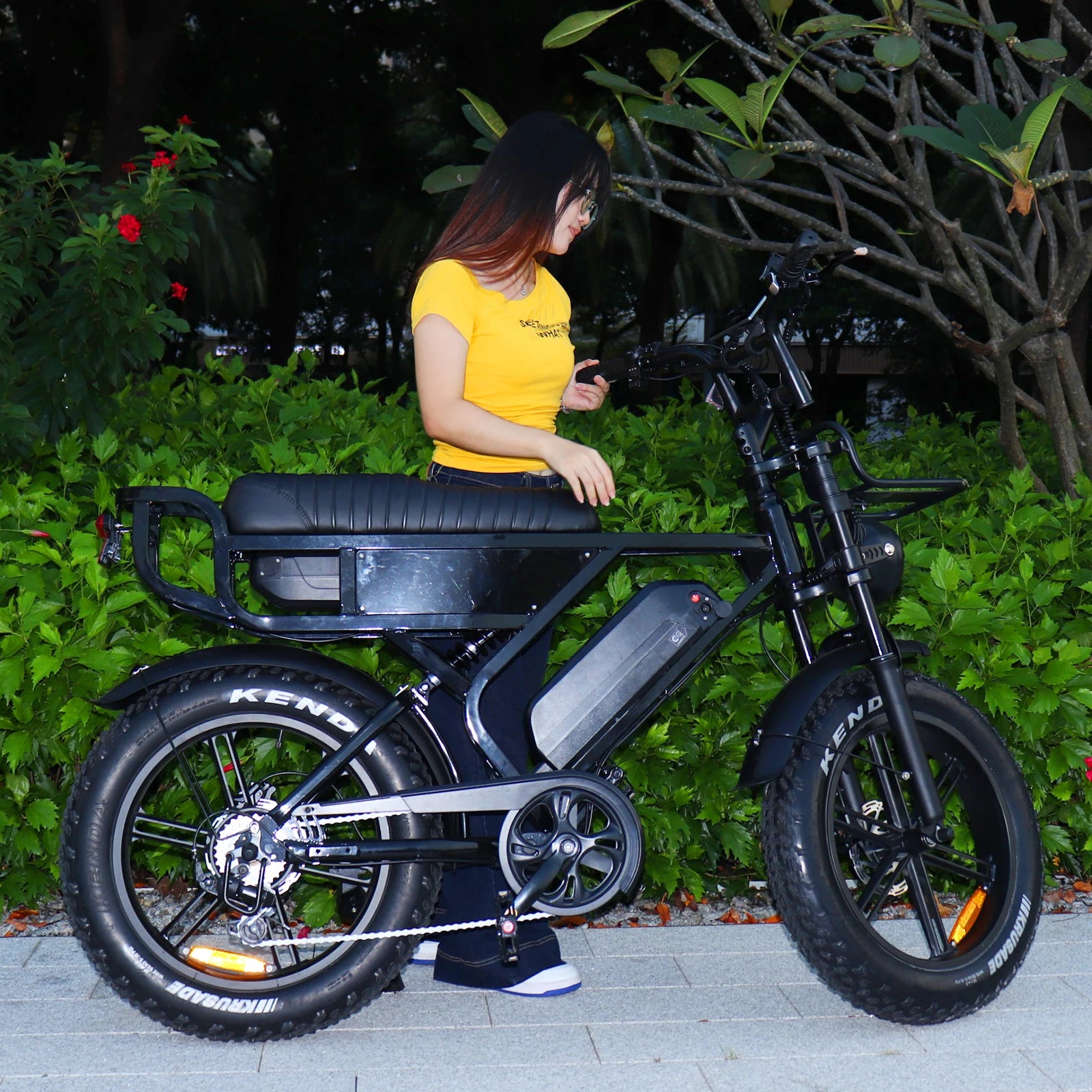 VOMO X90 MAX Rear Motor Snow Bike Electric E-Bike 250W Lithium Battery 7-Speed Steel Frame Hydraulic Brakes Dual Suspension