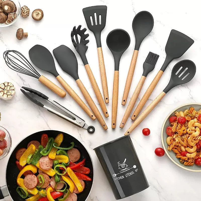 Eco-Friendly 12 Pcs Heat Resistant Kitchen Gadgets Utensil Set Silicone Cooking Kitchen Utensils with Wooden Handle