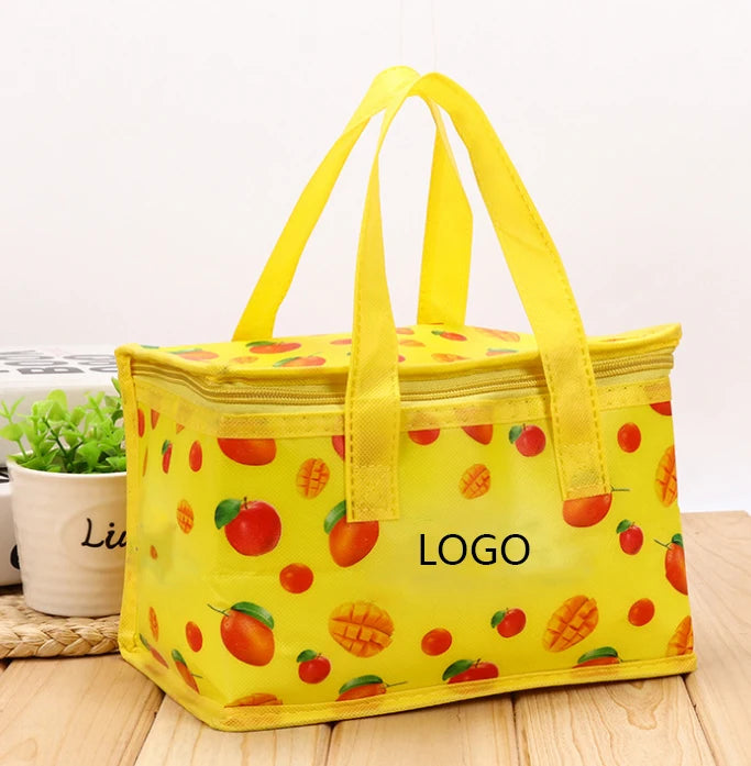 Wholesale Insulated Cooler Bag Thermal Waterproof Reusable  Non-Woven PP Material Takeaway Tote with Handle With Your Logo