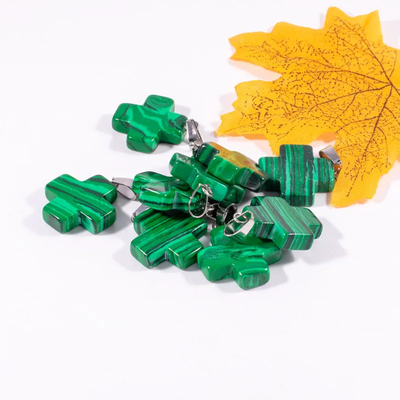 Huiying Wholesale popular products cross polished malachite pendant for woman jewelry