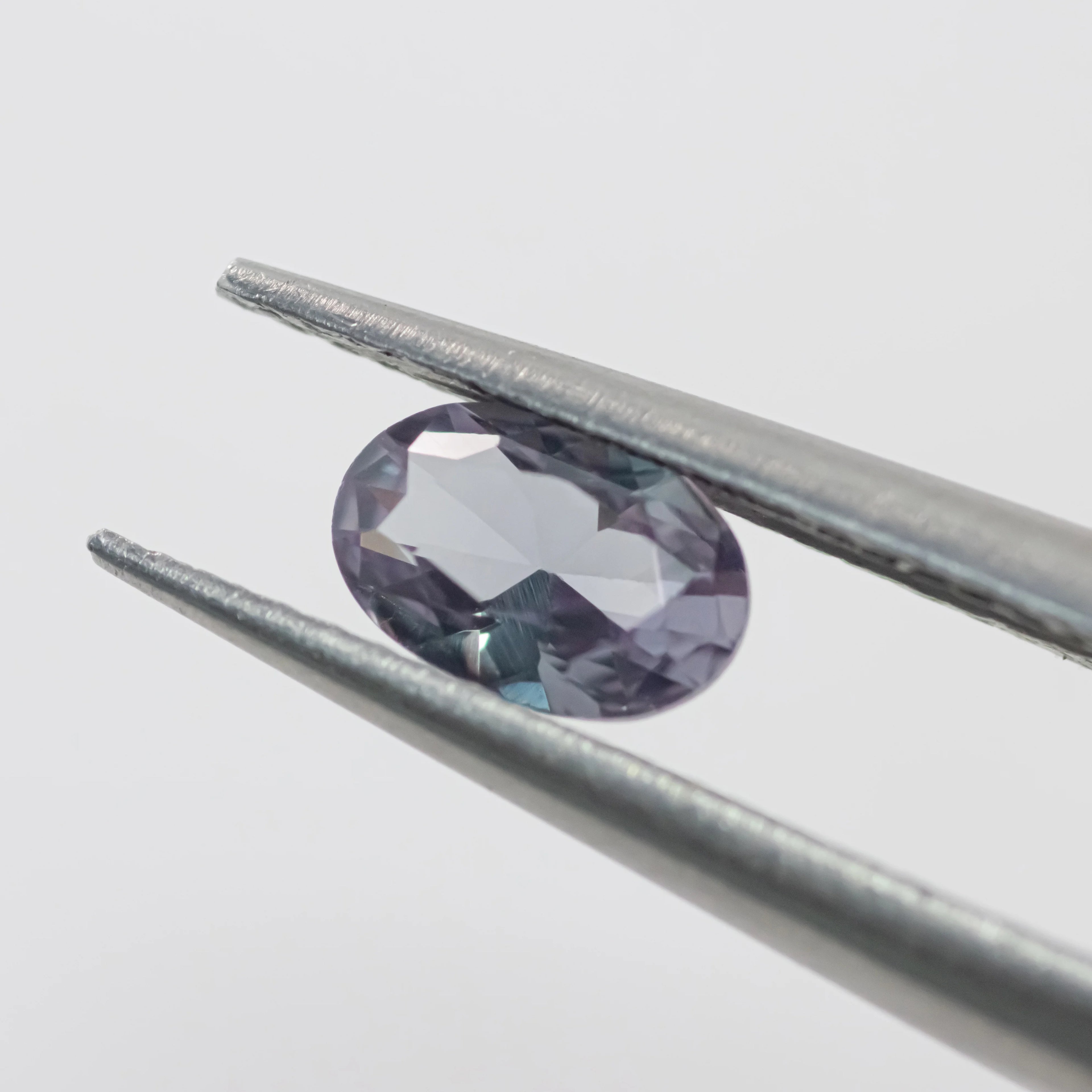 Wholesale Factory Supply Synthetic Alexandrite Stone 45# 46# Color-Changing Corundum