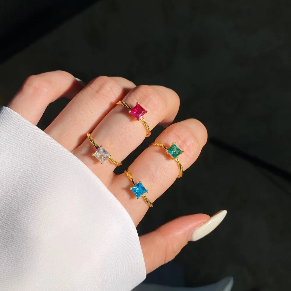 2022 New Style Bijoux 925 Sterling Silver Vintage Gold AAAAA+ CZ Stone Woman Twisted Ring for Women Jewelry