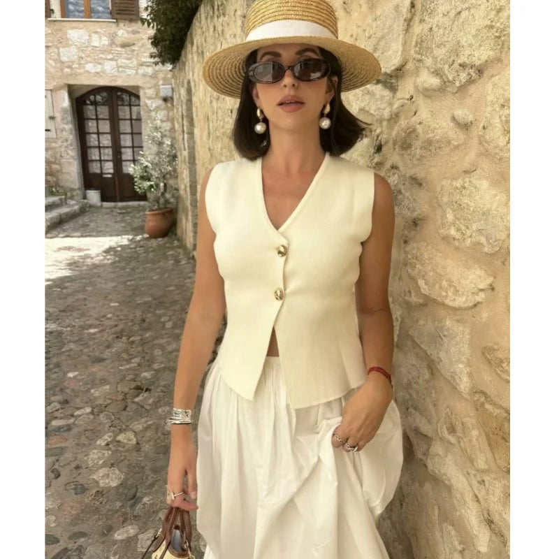 Woman Knit Vest Top Cropped Sleeveless Vests for Women 2026 Button Summer Vest Top Women Waistcoat Knitted Short Tops