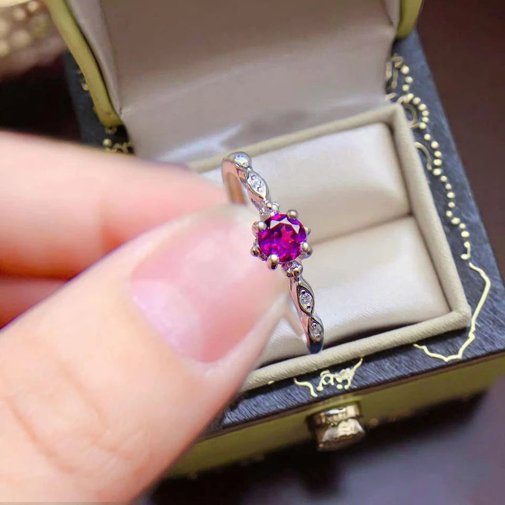 Indian 925 Sterling Silver Natural Garnet Christmas Ring for Women Classic Style for Wedding and Party Good Price
