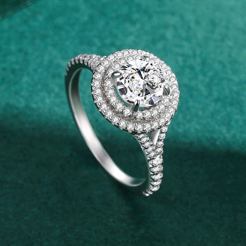 Latest Design Luxury S925 Silver Wedding Ring for Women AAAAA Cubic Zirconia Diamond Engagement/Party Ring