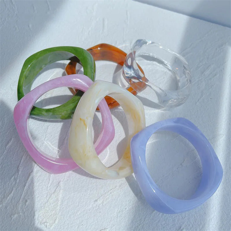 2021 Vintage Transparent Geometric Irregular Square Acrylic Resin Clear Bracelet Bangle for Women Girls Jewelry Party Gifts
