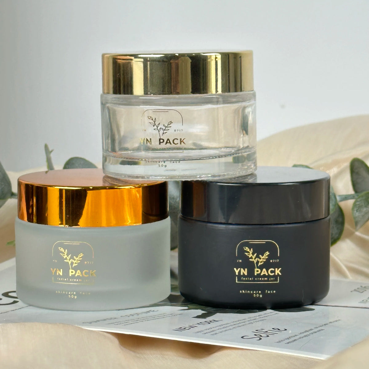 Glass Jars for Cosmetics Clear Frosted Glass Cream Jars with Lids Cosmetics Skincare Glass Jar 2oz with Screw Cap 30ml