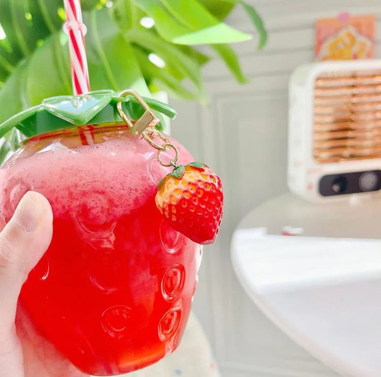 Summer Strawberry Shape Bottle Creative Clear Children Popular Plastic Water Bottles With Straw