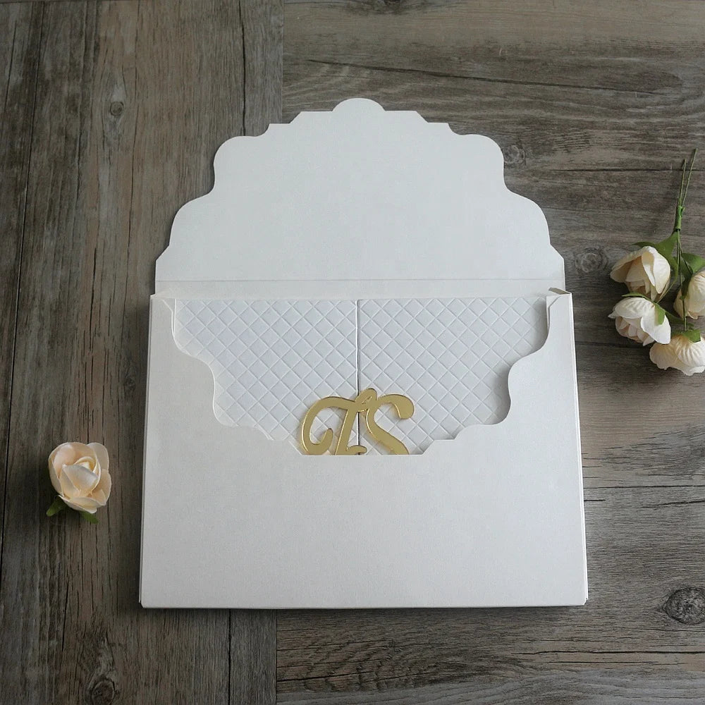 Hot Sale Elegant Delicate Western Wedding Invitation Card With Acrylic Monogram