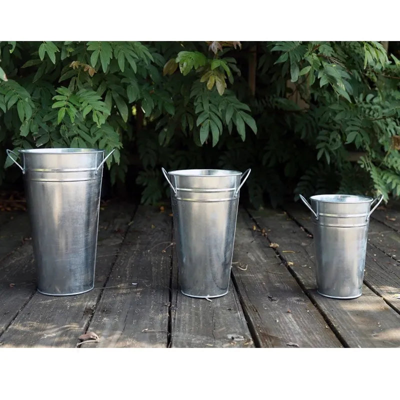Factory Direct Custom Succulent and Flower Bucket Galvanized Iron Garden Planter with Simulated Flowers Direct Sell
