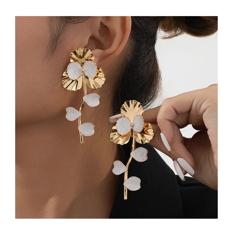 Bohemian Holiday Style Three-dimensional Flower Pendant Earrings Fashion Design New Color Enamel Leaf Earrings Women