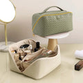 Factory Wholesale Custom Logo Portable Rectangle Makeup Organizer Pu Travel Toiletry Bag Leather Luxury Cosmetic Partition Bag