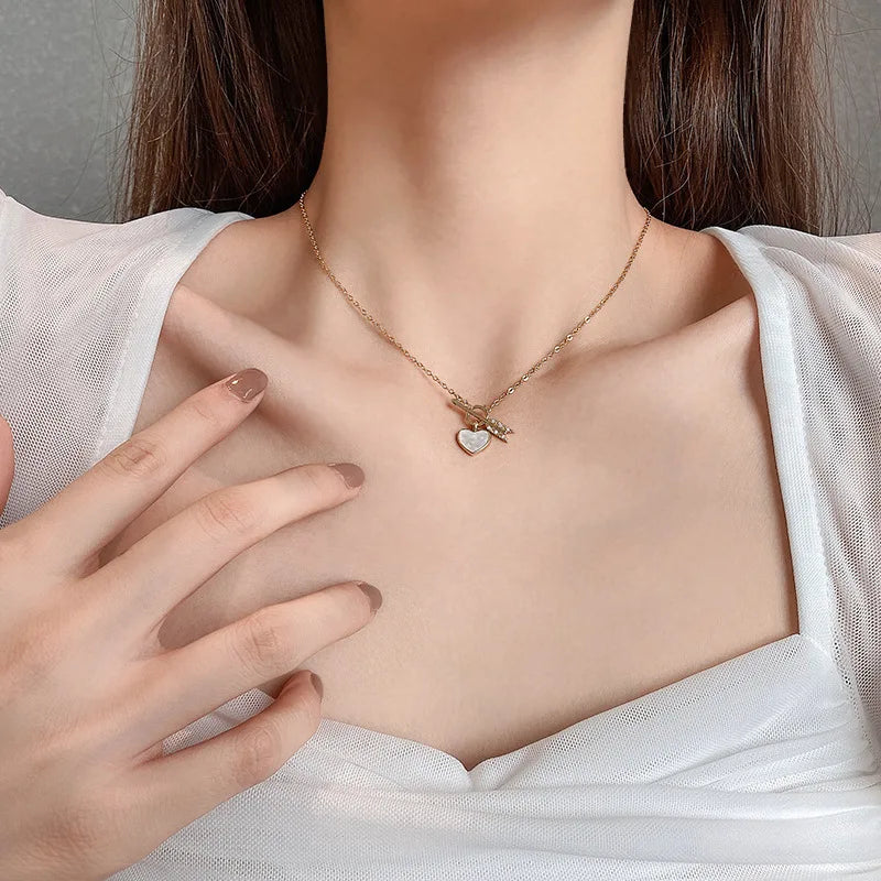 HOVANCI 2021 Gift Jewelry Crystal Shell Stone Love Heart Necklace Gold Plated Heart Pendant Necklace for Girlfriend
