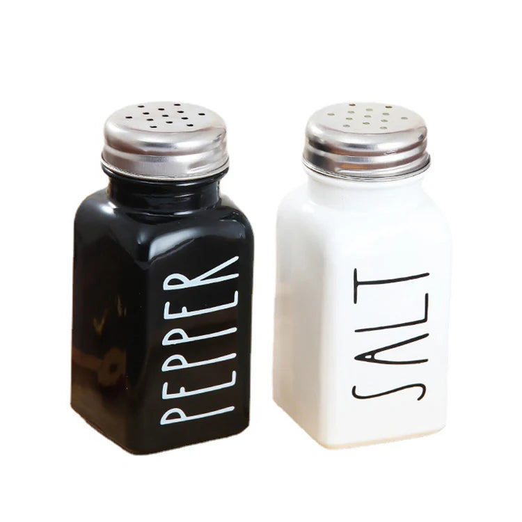 New Design Portable Black and White BBQ Spice Bottles Glass Spice Jar Salt and Pepper Shakers Set