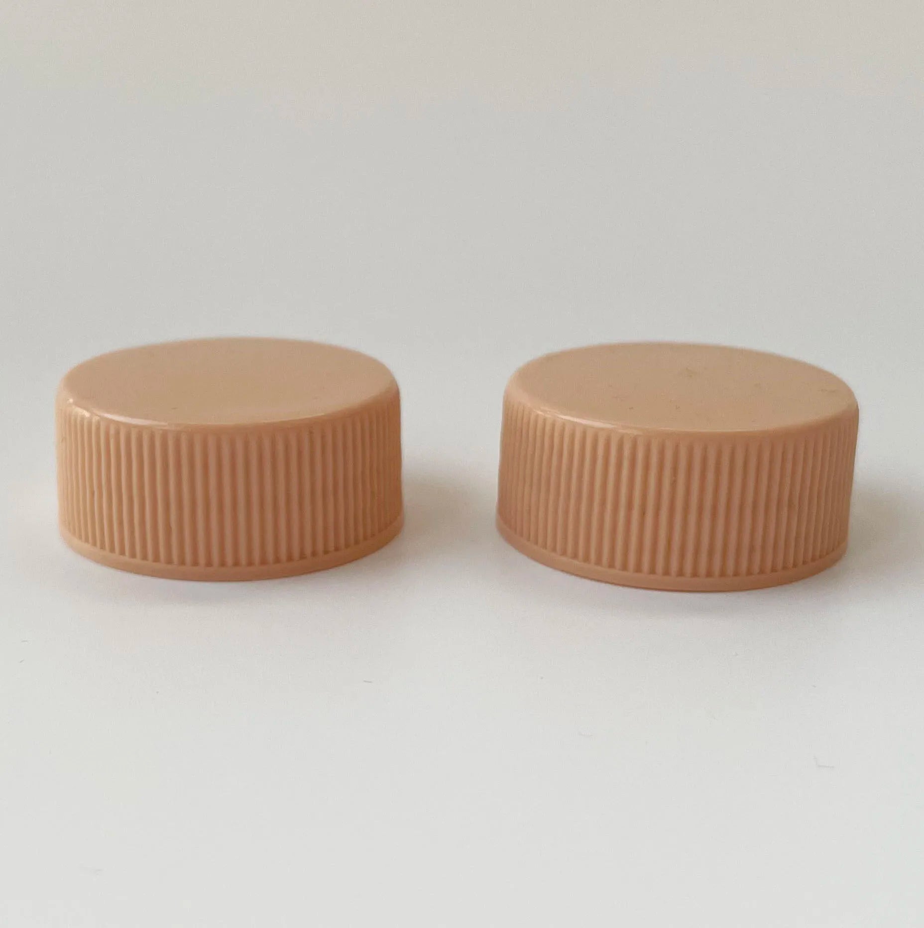 38mm/400 33/410 Ribbed and Smooth Screw Cap with EPE Liner or Universal Foil Liner