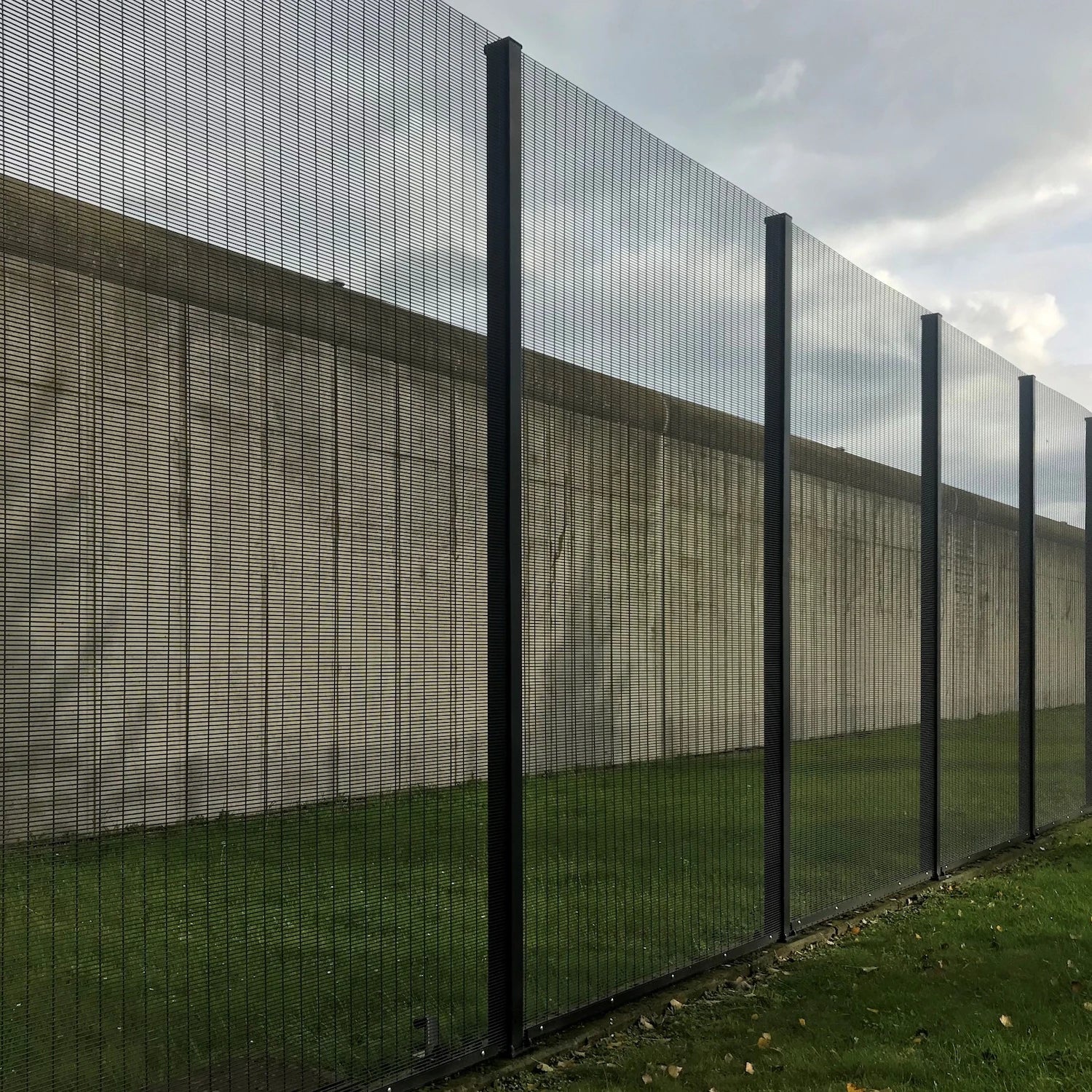 High Security Anti-Climb Safety Fencing Flat Mesh Panel 358 Mesh with 3D Modeling Service Galvanized Steel Eco-Friendly