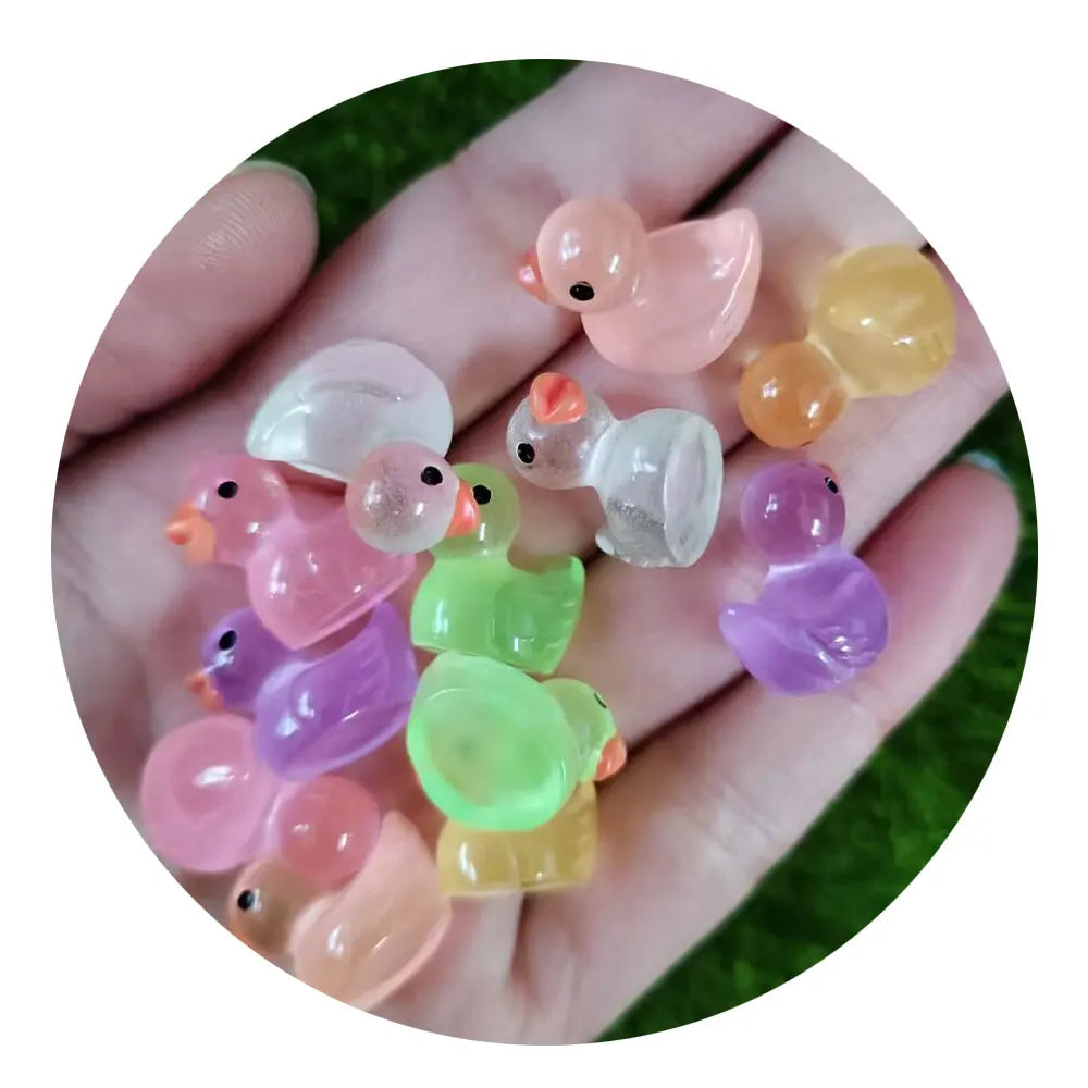 Wholesale Kawaii 3D Resin Bead Duck Colorful Nightlight Beautiful Artificial Duck Bead Cabochons for DIY