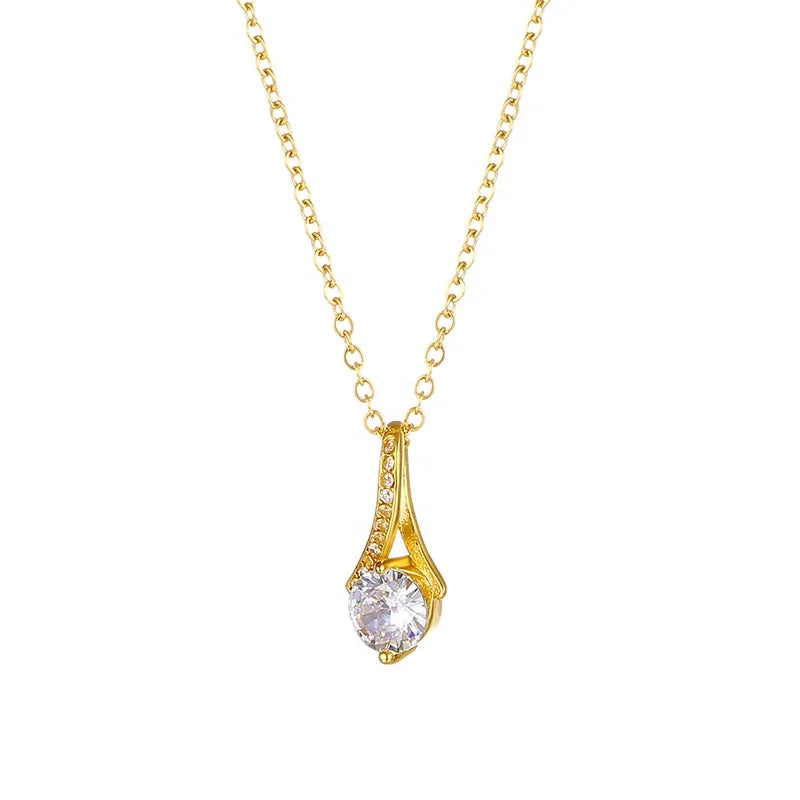 New Arrival 2025 Dainty Womens 18k Gold Necklace Diamond Fashion Design Single Big Zircon Stone Necklaces for Women