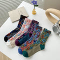Wholesale Vintage Floral Socks With Embroidered Flower Casual Cotton Crew Socks for Women