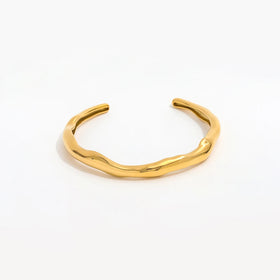 Fenny PVD Plated Wholesale Waterproof Fashion Designer Delicate Waved Cuff Stainless Steel Jewelry Bracelet for Women