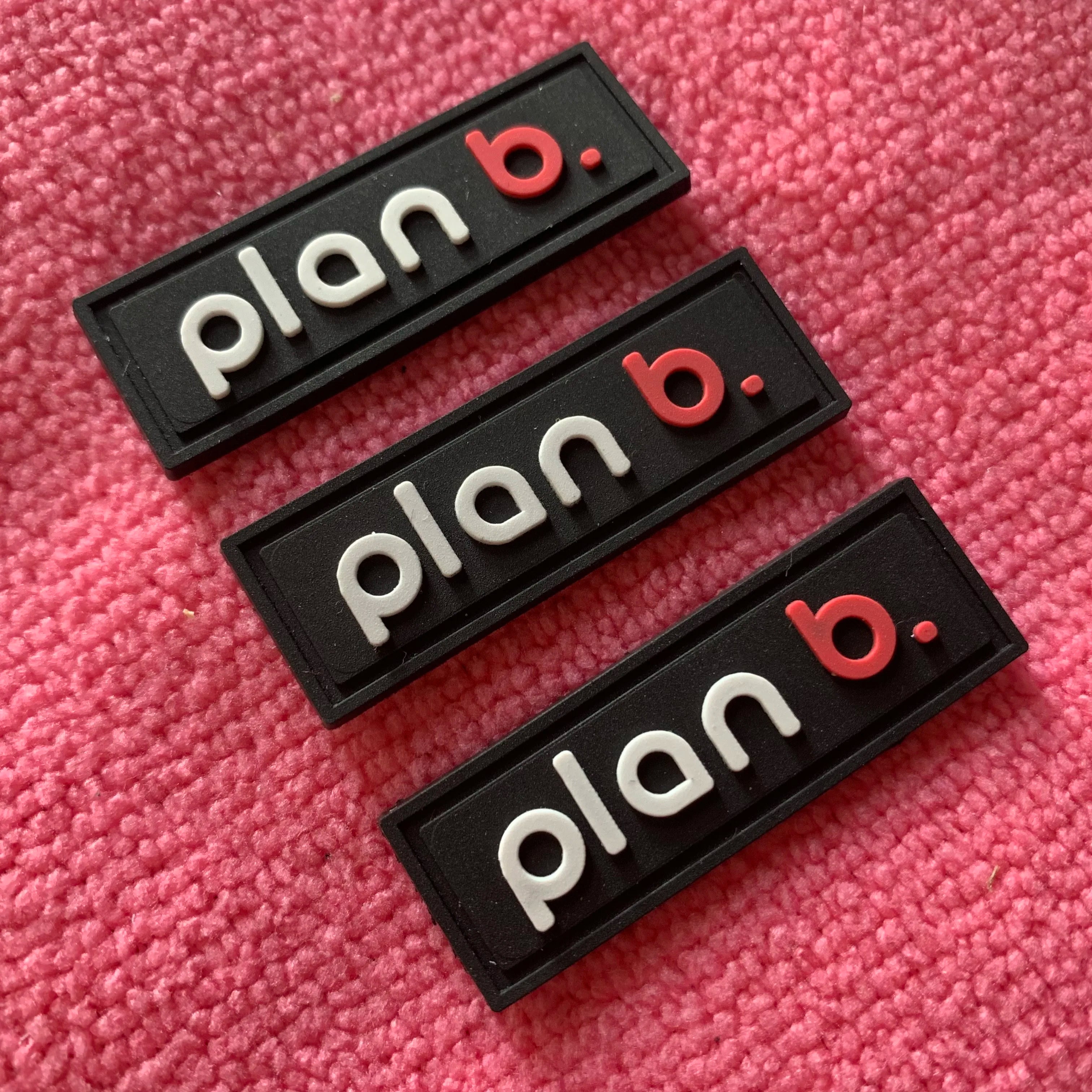 Hot Sell Custom Clothing Rubber Logo Labelsilicone Label Embossed Sewing PVC Rubber Tags for Clothing
