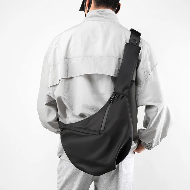 Wholesale Men's Large Capacity Crossbody Bag Fashionable Dumpling Shoulder Chest Bag Zipper Closure Waterproof for Summer Travel