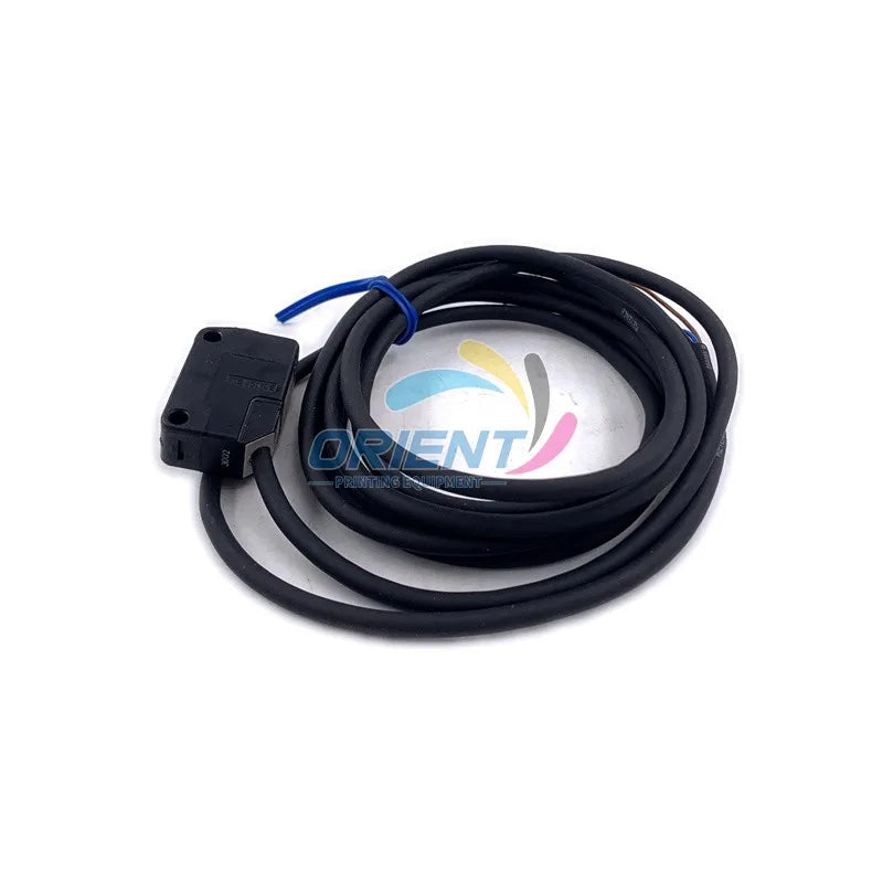 Original New 5BP9400290 Photoelectric Switch Cable 5BP-9400-290 PZ2-42 Reflective Photoelectric Sensor Spare Parts for Komori