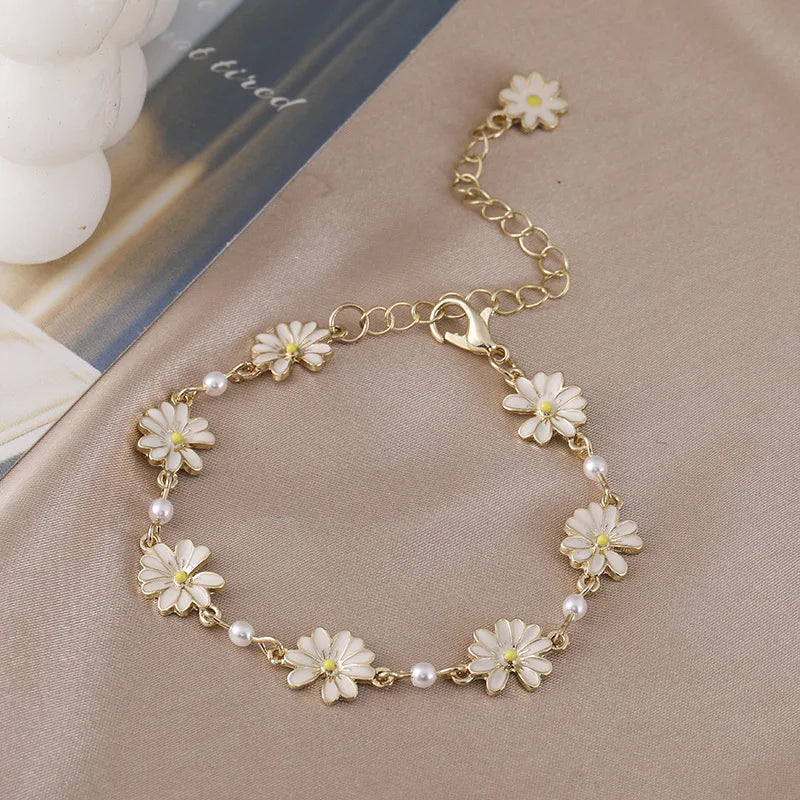 Fashion Jewelry Sweet White Flowers Bracelets Pearl Metal Minimalist Adjustable Bracelet for Women