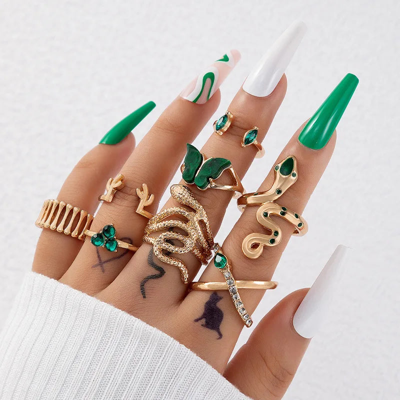 8Pcs/set Bohemian Retro Simple Chain Green Butterfly Set Ring Women Vintage Link Snake Decor Finger Ring Set