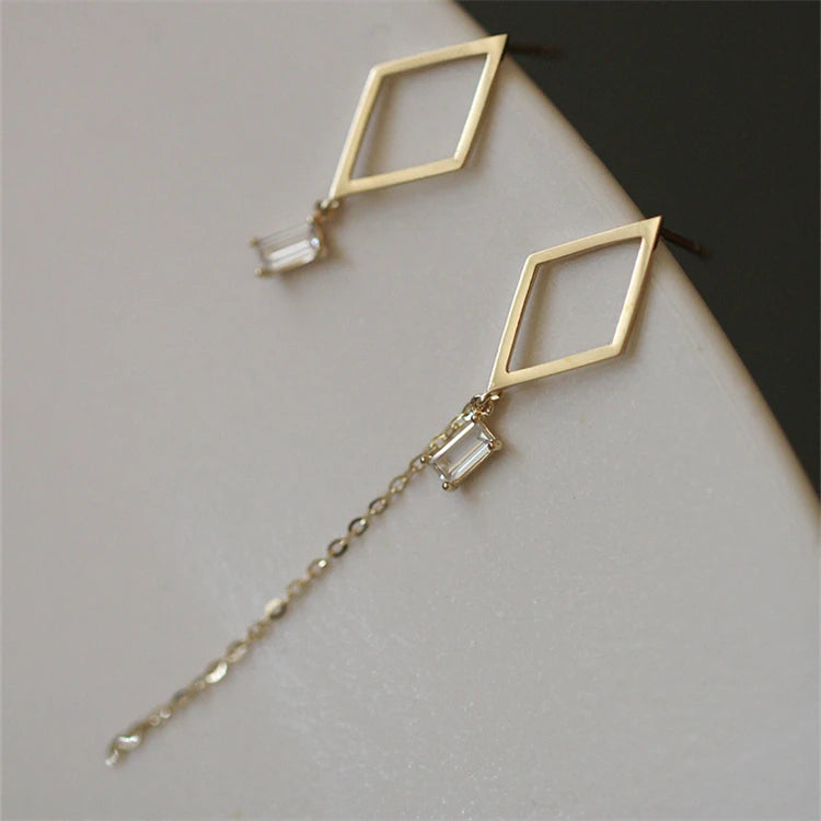 2025 Find Jewelry S925 Asymmetric Dangle Earrings Women Minimalist Stud Earrings