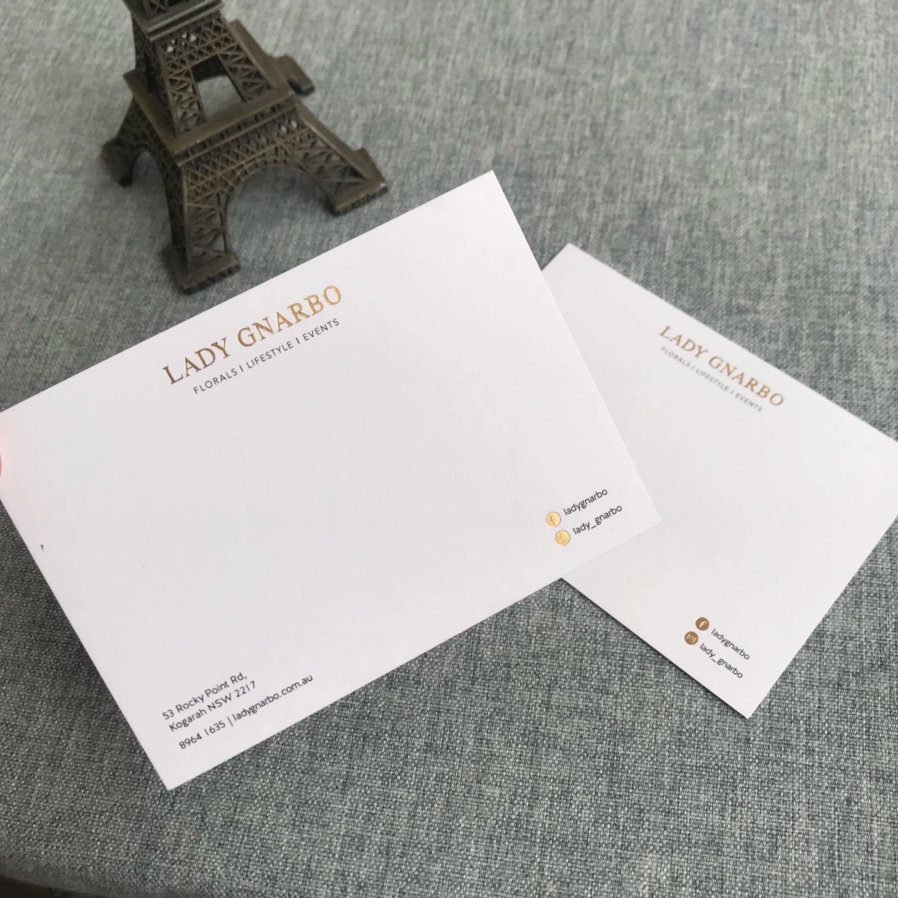 White Cardboard Thank You Card With Gold Foil logo Custom Thank You Card for Business With Printing logo