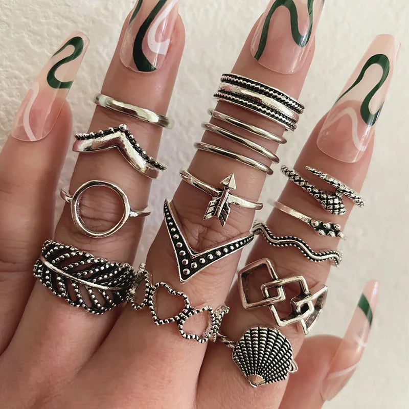 Bohemian Silver Ring Set Vintage Hollow Shell Heart Knuckle Rings for Female Round Finger Jewelry 16Pcs/set Midi Joint Ring