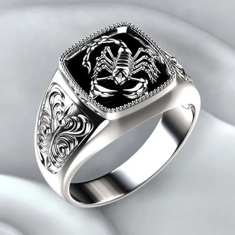Punk Mens Fashion Big Ring Jewelry Hip Hop Vintage Silver Plated Animal Scorpion Rings for Men Boy Wholesale
